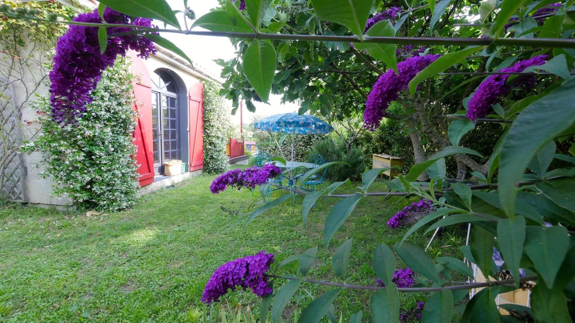Les Jardins D'Ispahan Prignac-et-Marcamps Buitenkant foto